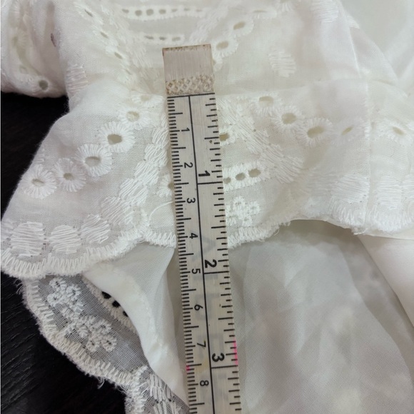 NWT White Eyelet Lace Backless Halter Romper Size Small - Picture 8 of 16